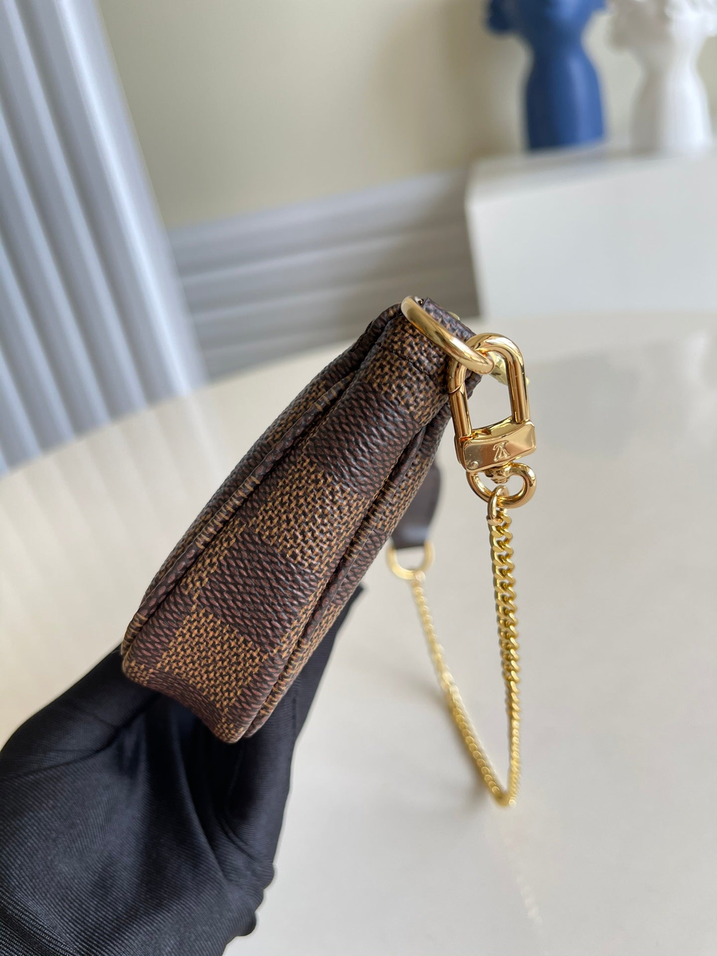 LV M58010咖格 MINI POCHETTE ACCESSORIES 小手袋