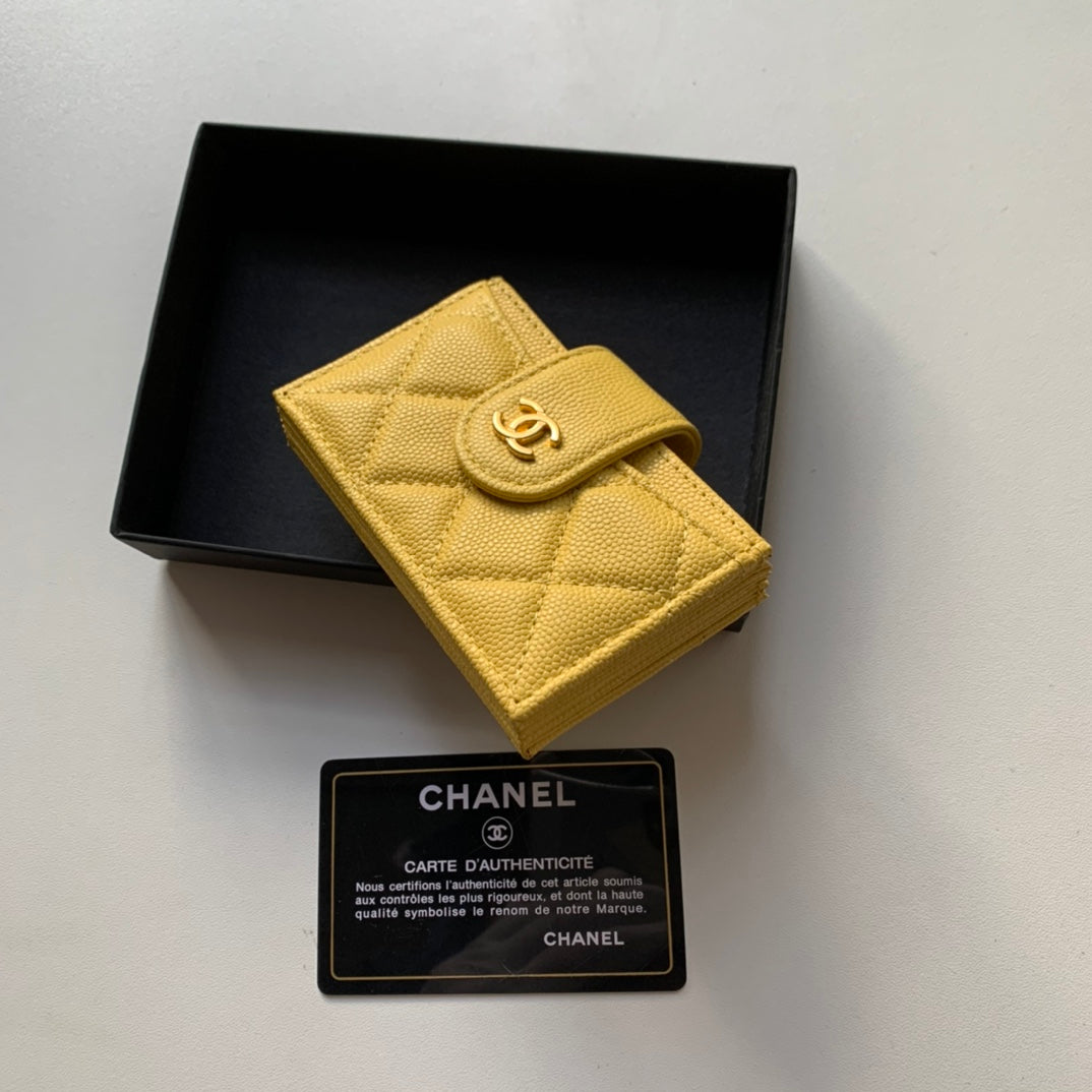 Chanel 多隔層風琴卡包