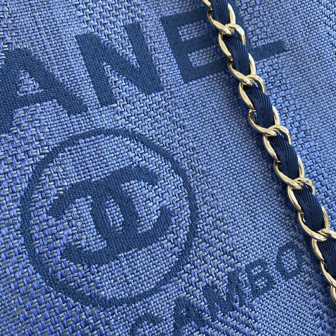 Chanel 大號深藍條紋沙灘包