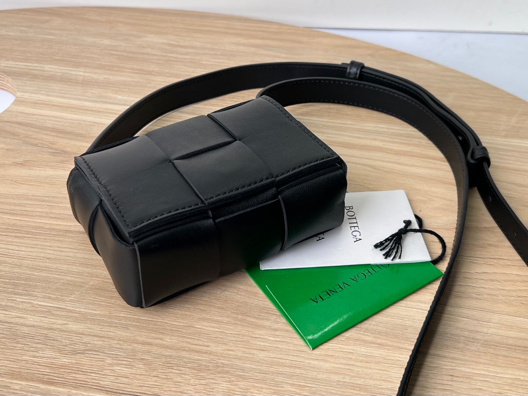 B編織-羊皮方格Mini cassette Bag 迷你編織包 12x8x4cm