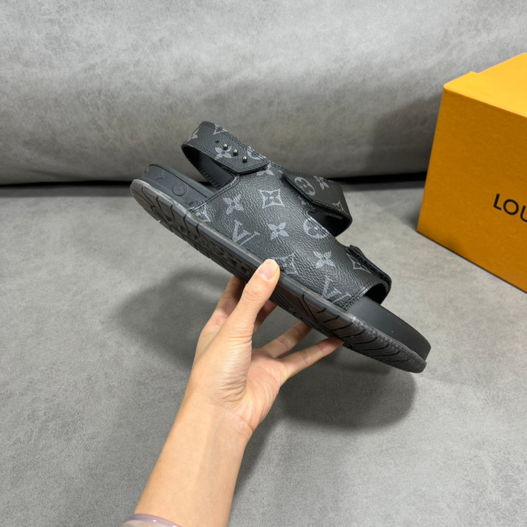 Lou-壓紋涼鞋 黑色