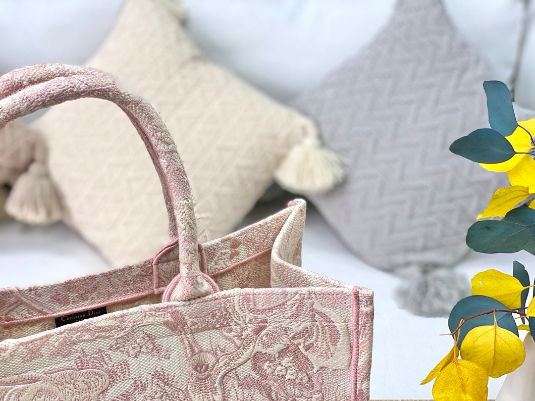 Dior Book Tote-大號41.5cm-刺繡粉老虎