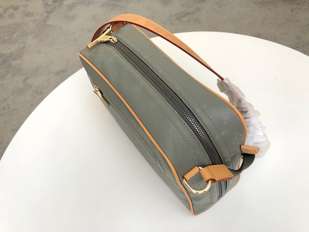 Lou-Monogram Titanium 小號 單肩包 斜背包