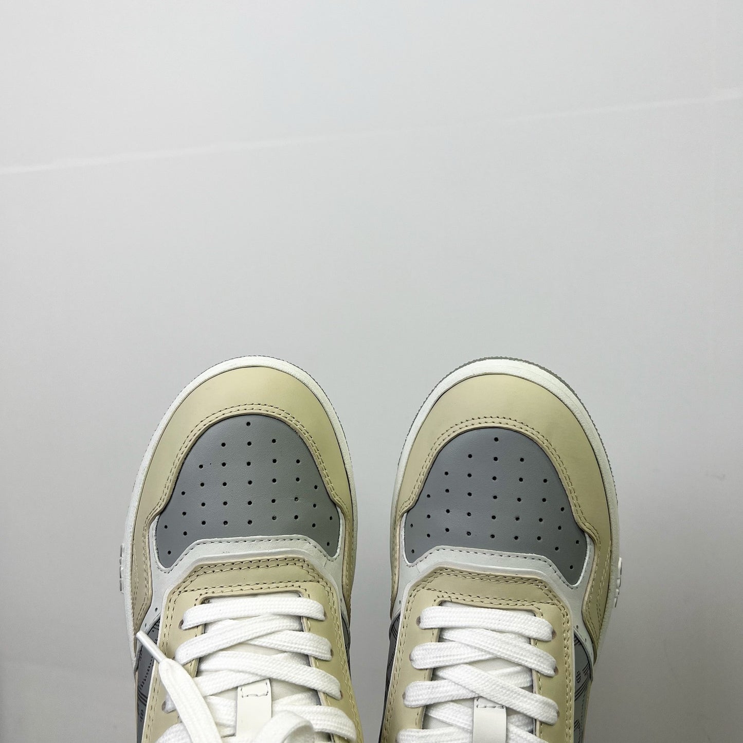Dio-2022新款 經典款板鞋 杏色