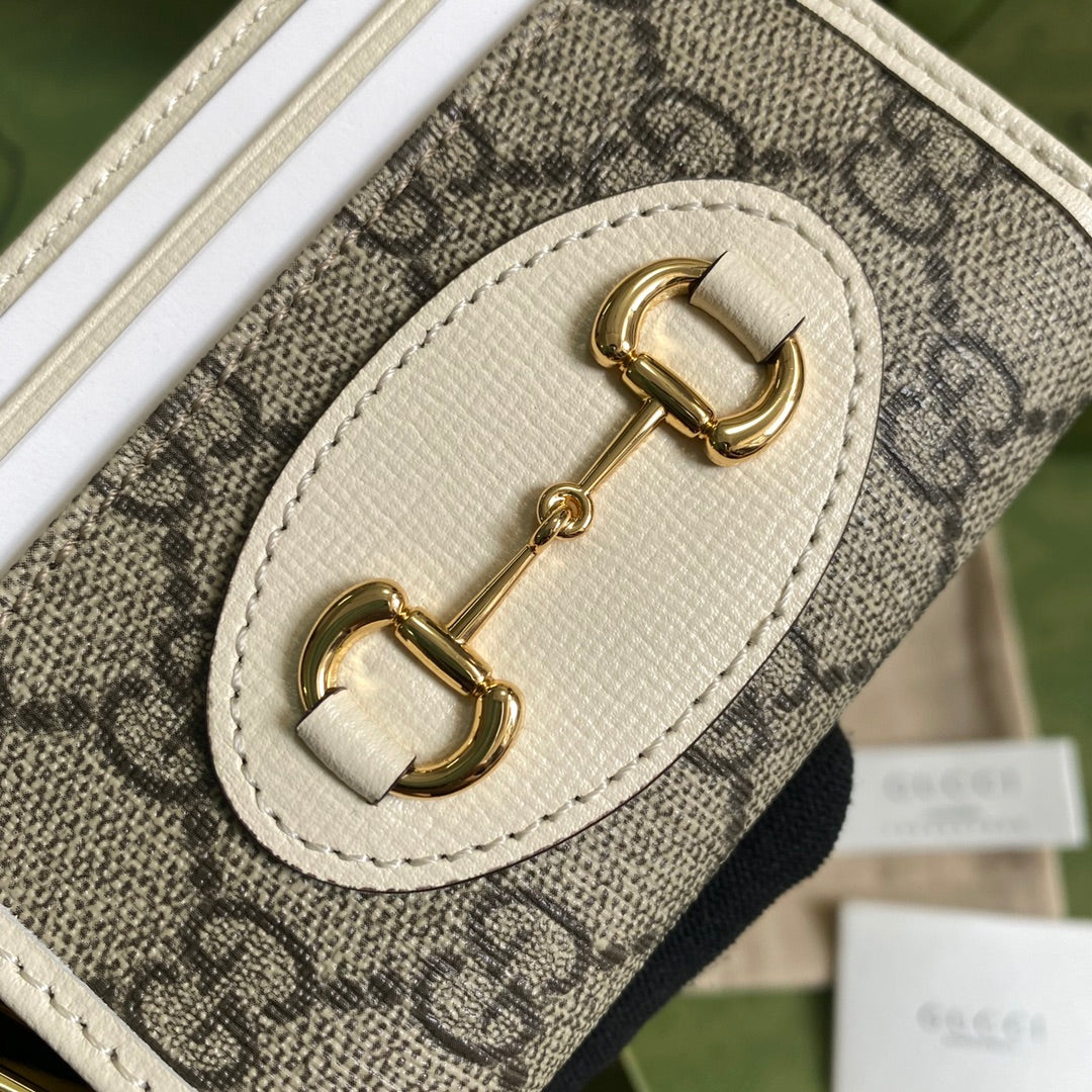 Gucci 新款拉鍊短夾