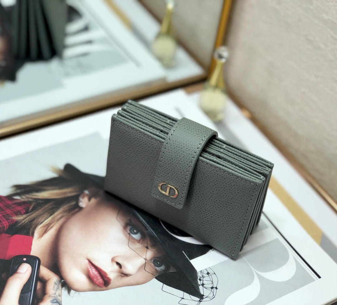 Dior 風琴卡包