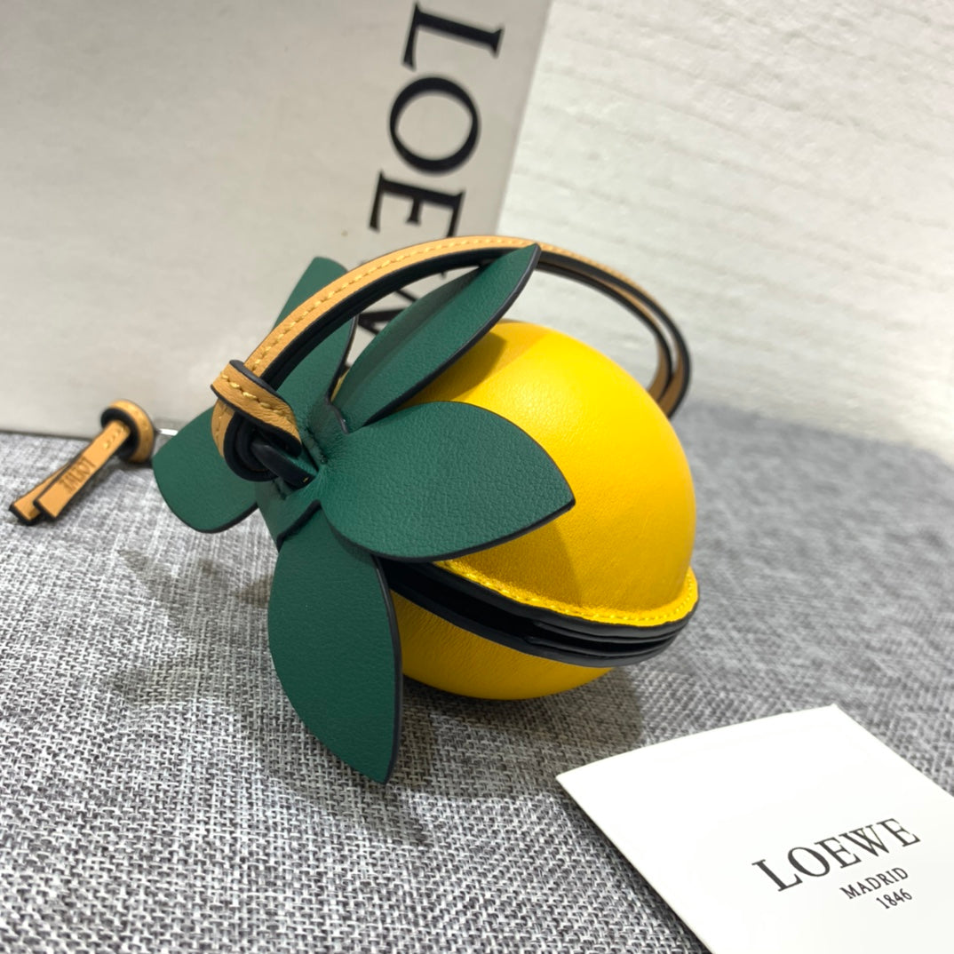Loewe 百香果零錢包／包包掛飾