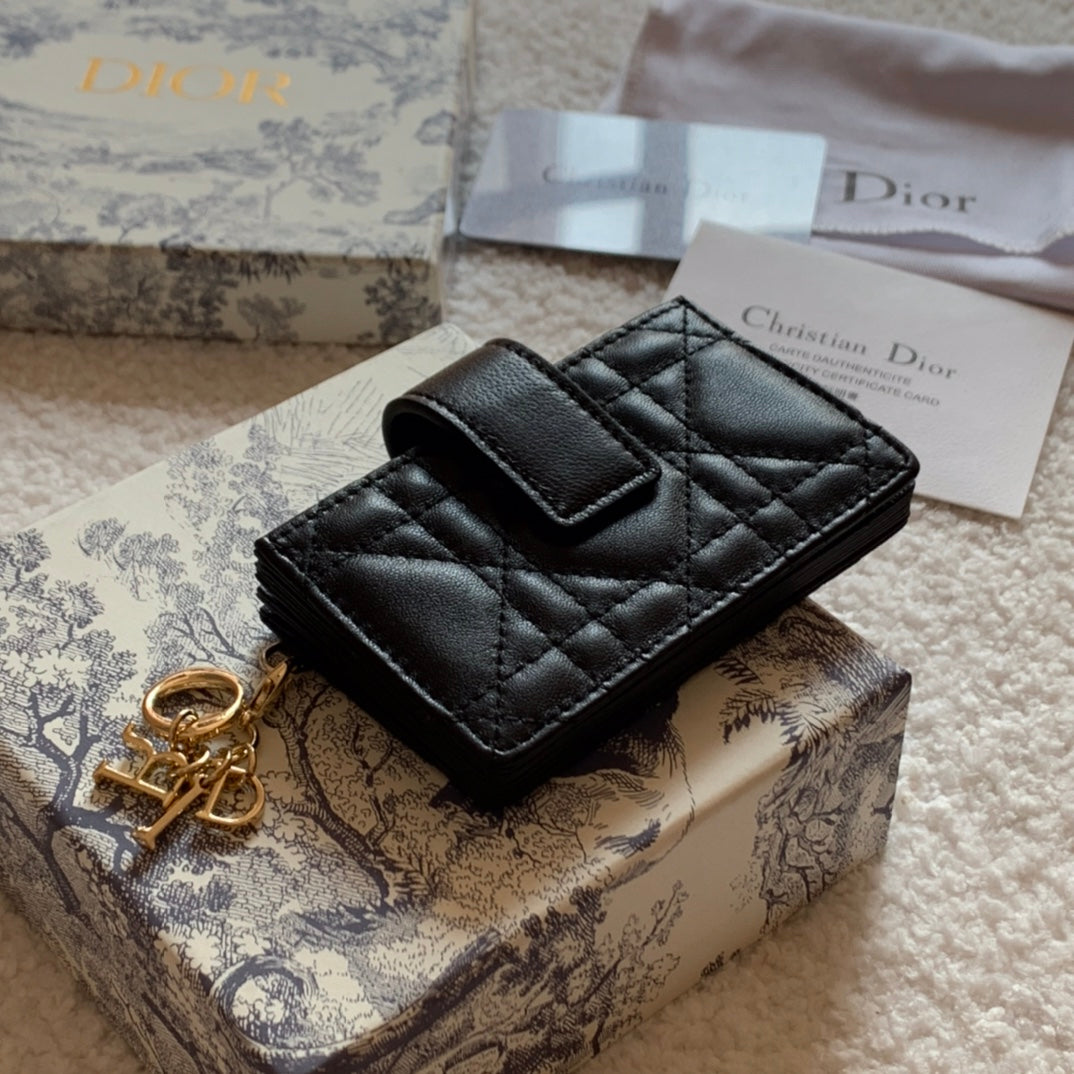 Dior 小羊皮風琴卡包