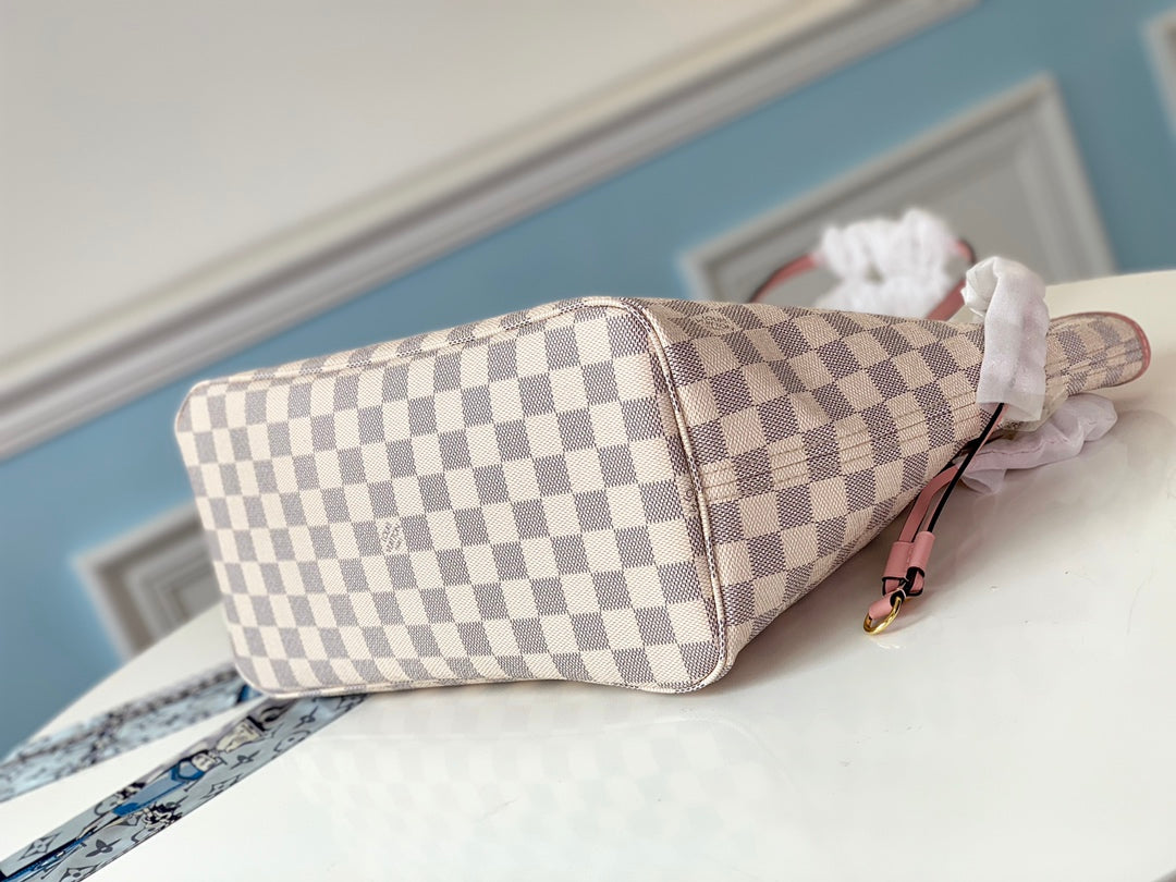 M44363 路L家-Neverfull 全新手袋