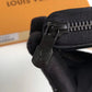 LV M62902 拉鍊長夾