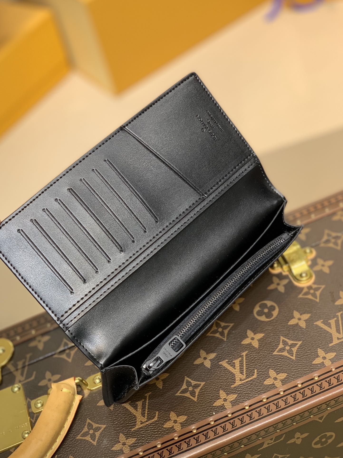 LV M80503黑BRAZZA 對開長夾 男款