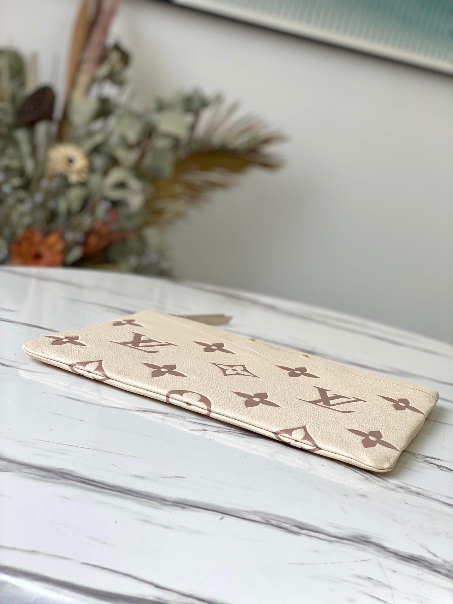 LV M80174 Daily 手拿包