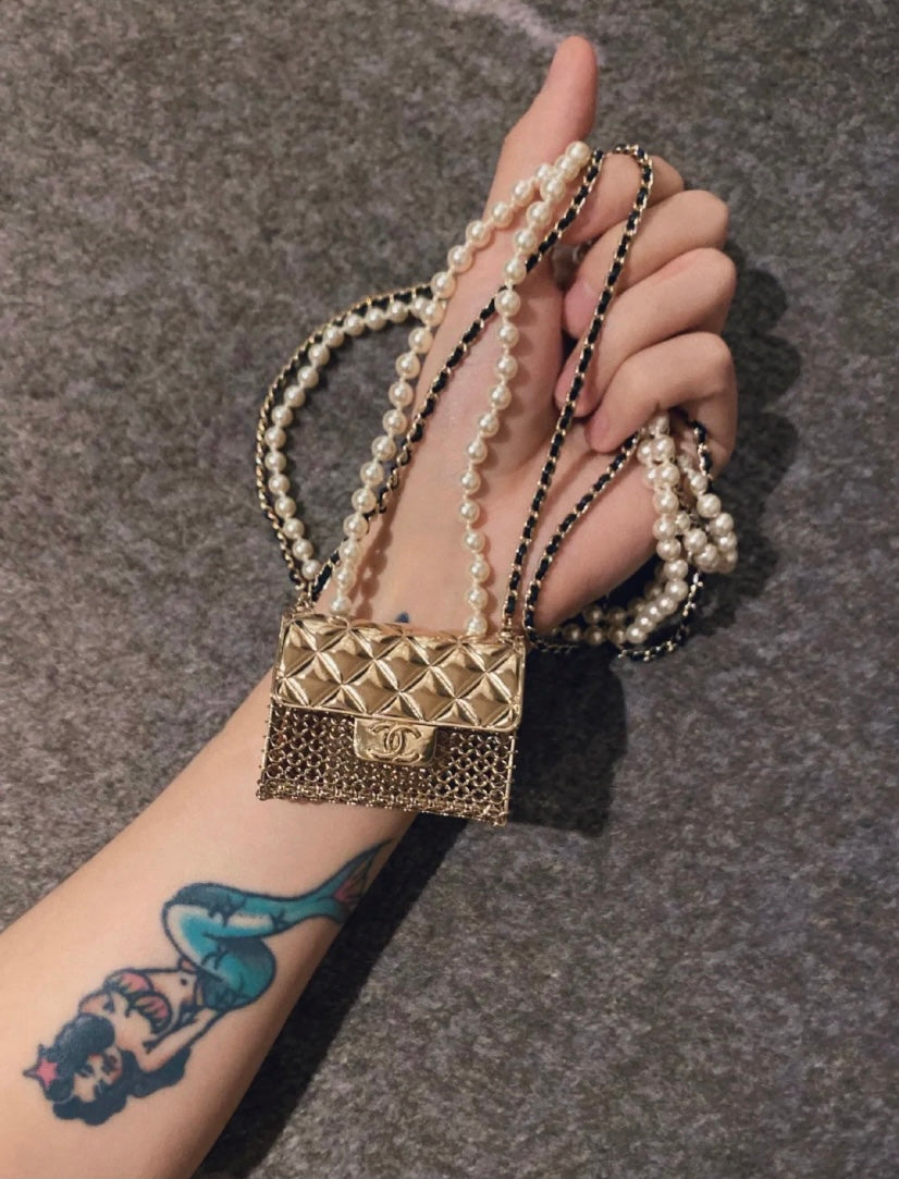 Chanel 珍珠鏈條金屬小包