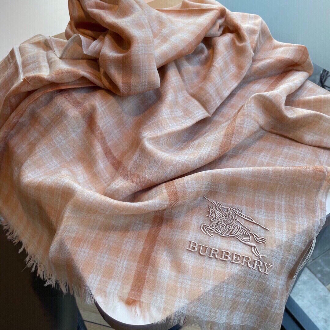 巴B家-經典格紋圍巾 100*200cm 100%羊絨 粉色