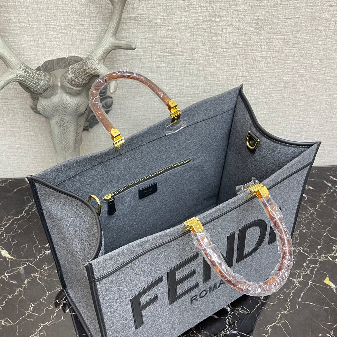 芬F家-Fendi Sunshine-中號灰色燙印牛皮手提袋