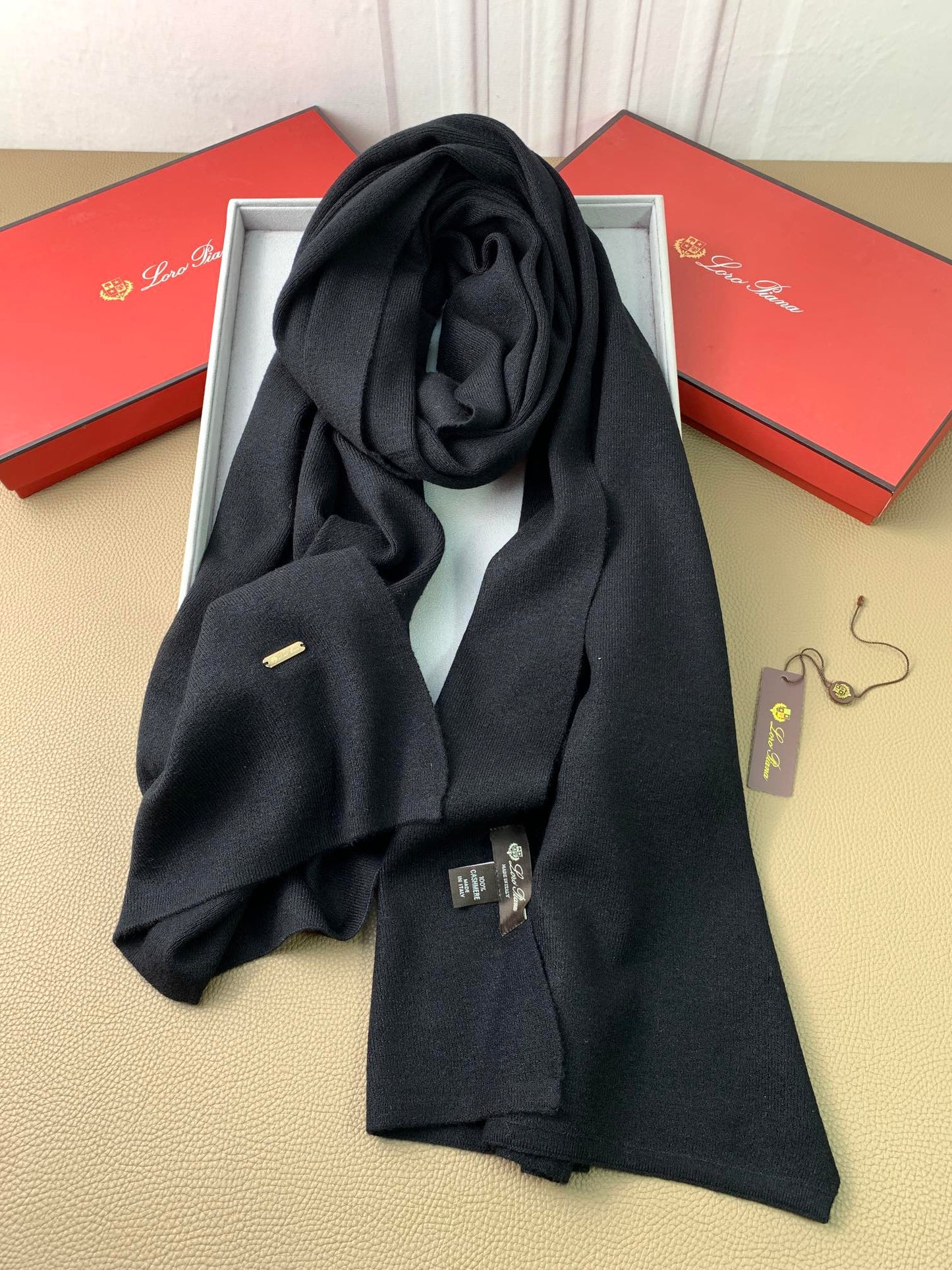 L-Piana-素色羊絨圍巾 65*190cm 100%羊絨 黑色