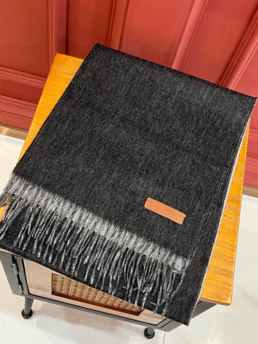 路L家-雙面羊絨圍巾 180*35cm 黑色
