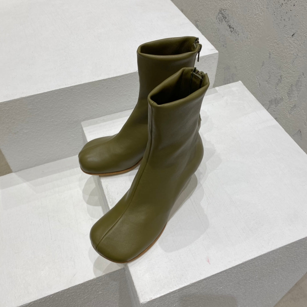 B編織-22ss 英倫高跟靴 全牛皮（35-39，40-42可訂製）