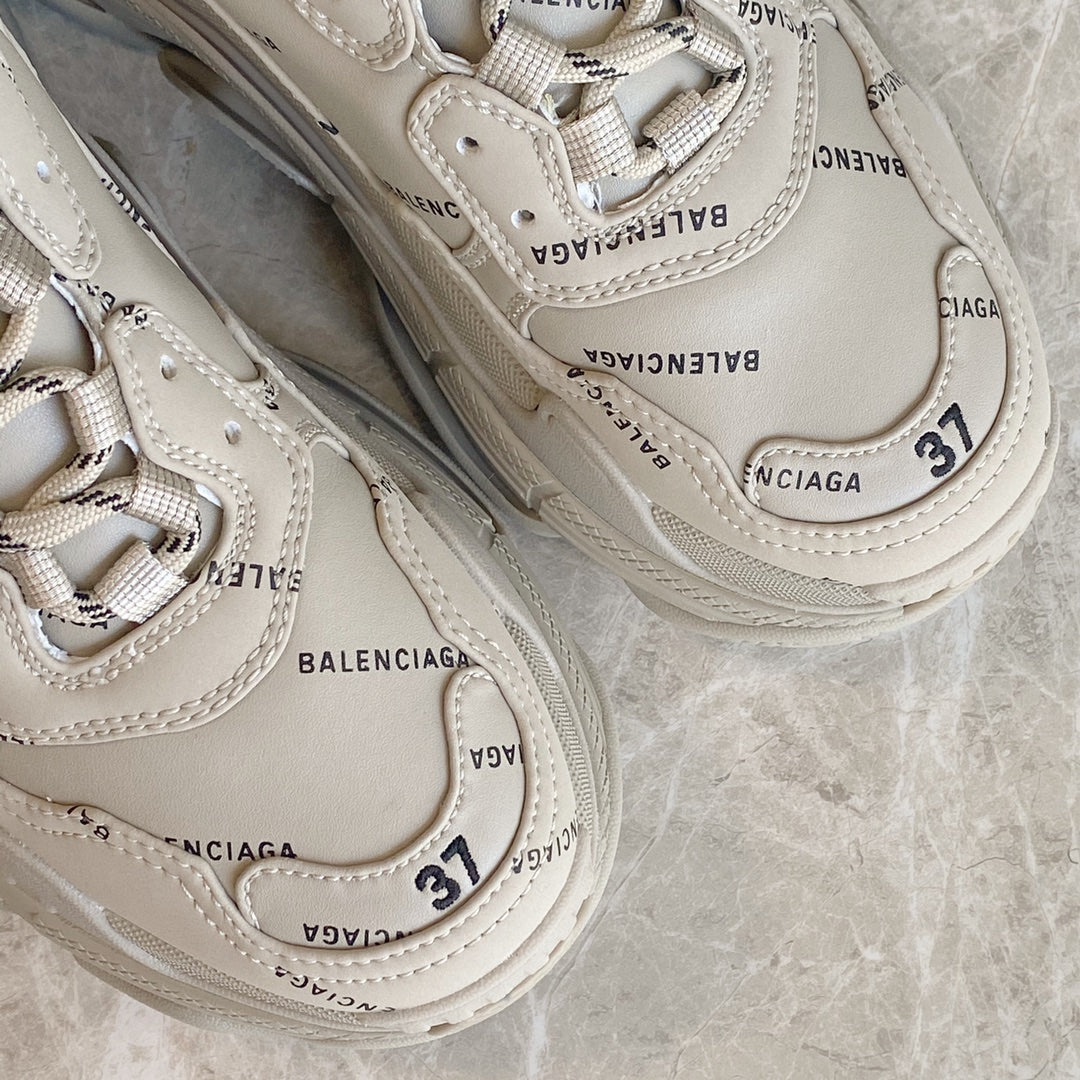 Balenciaga 巴黎世家-老爹鞋