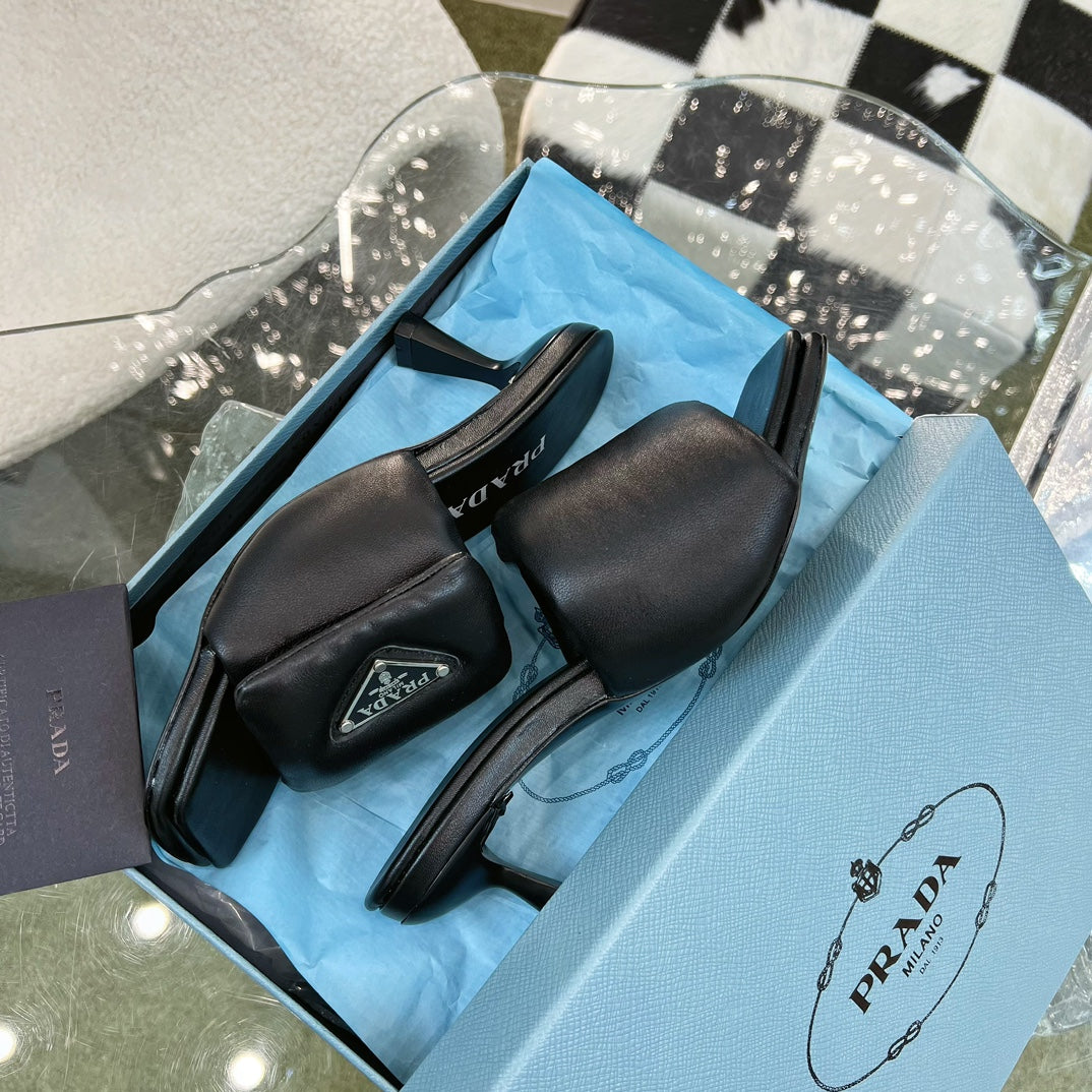 普P家-2023春夏新款 羊皮泡泡麵包跟拖鞋 6.5cm
