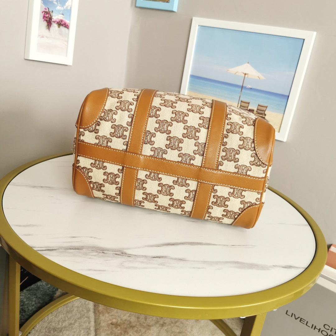 Celine TRIOMPHE_BOSTON 波士頓包-刺繡棕色