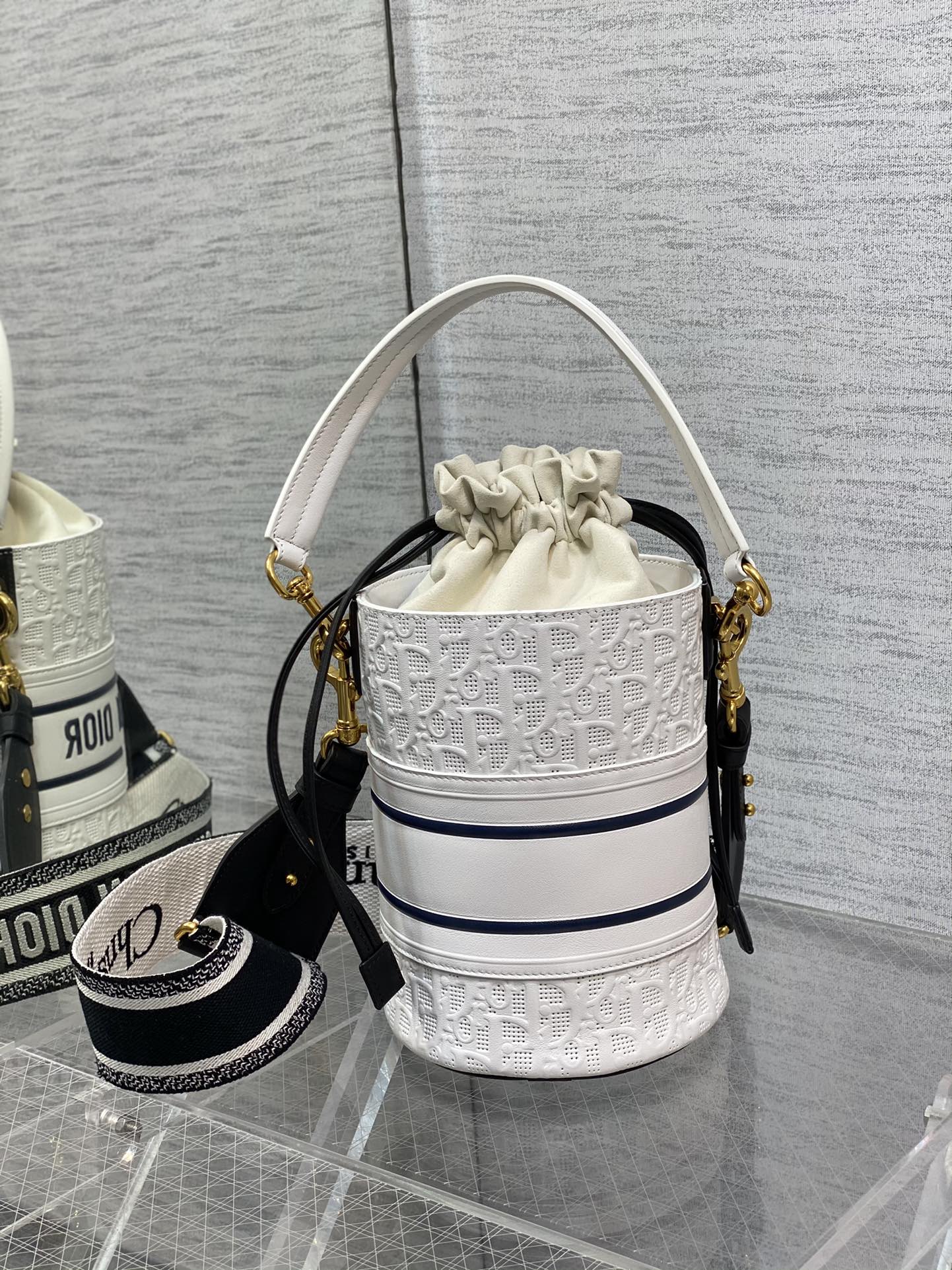 Dior-2022春夏Vibe系列 壓花水桶包