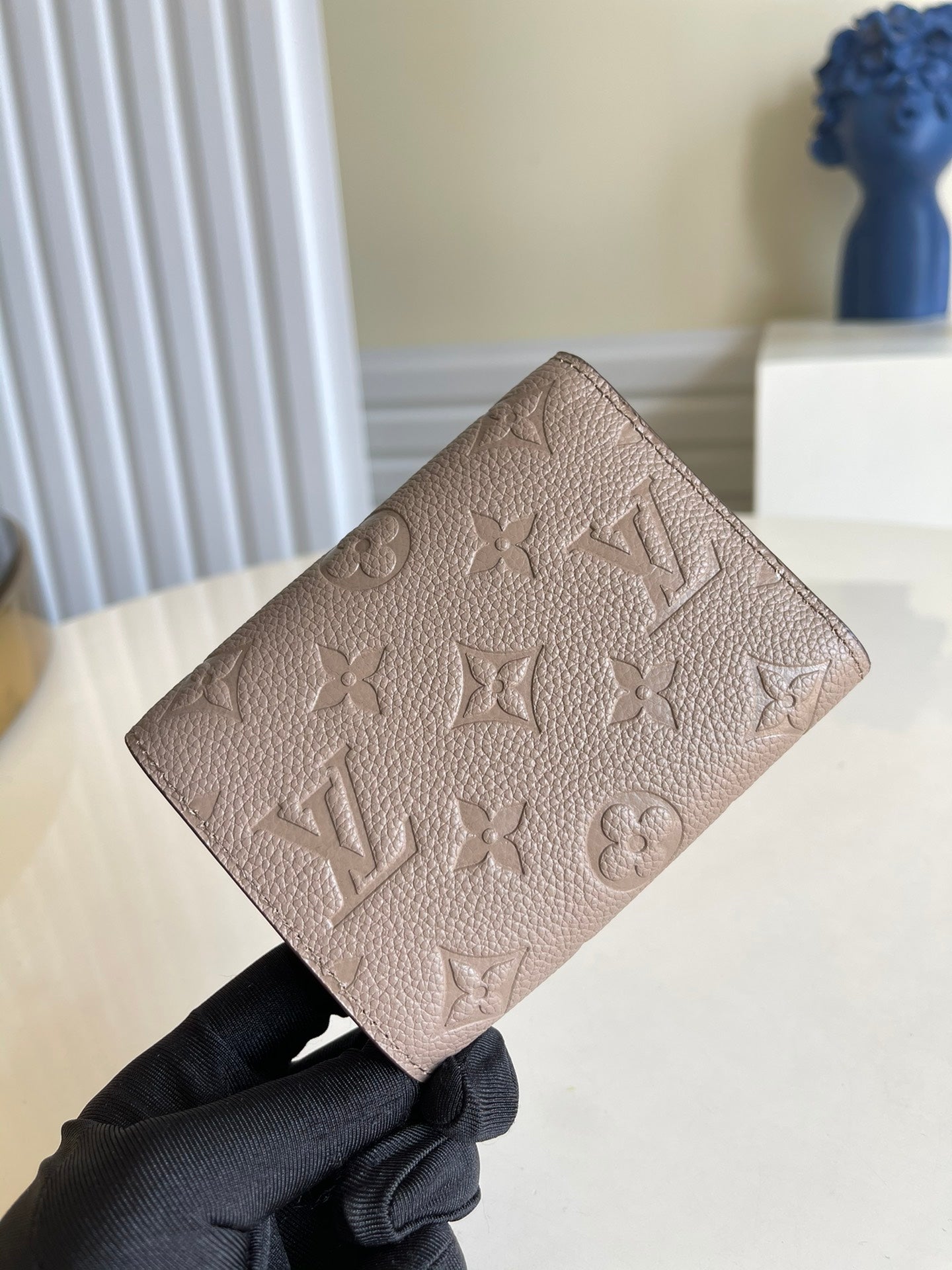 LV M64060 三折短夾