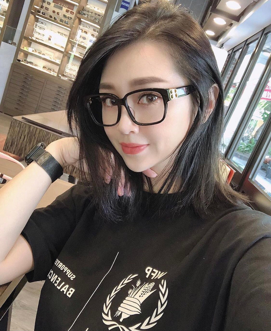 巴B家-眼鏡 BB0104 56-14-140 男女款 上身圖