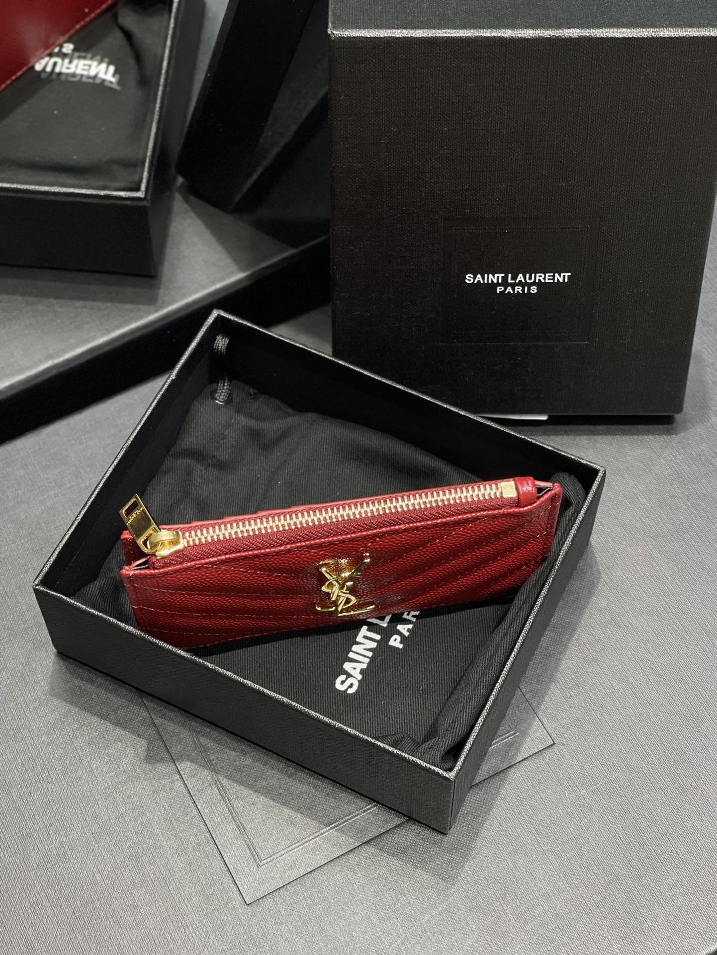 YSL 新品卡包_紅色金扣