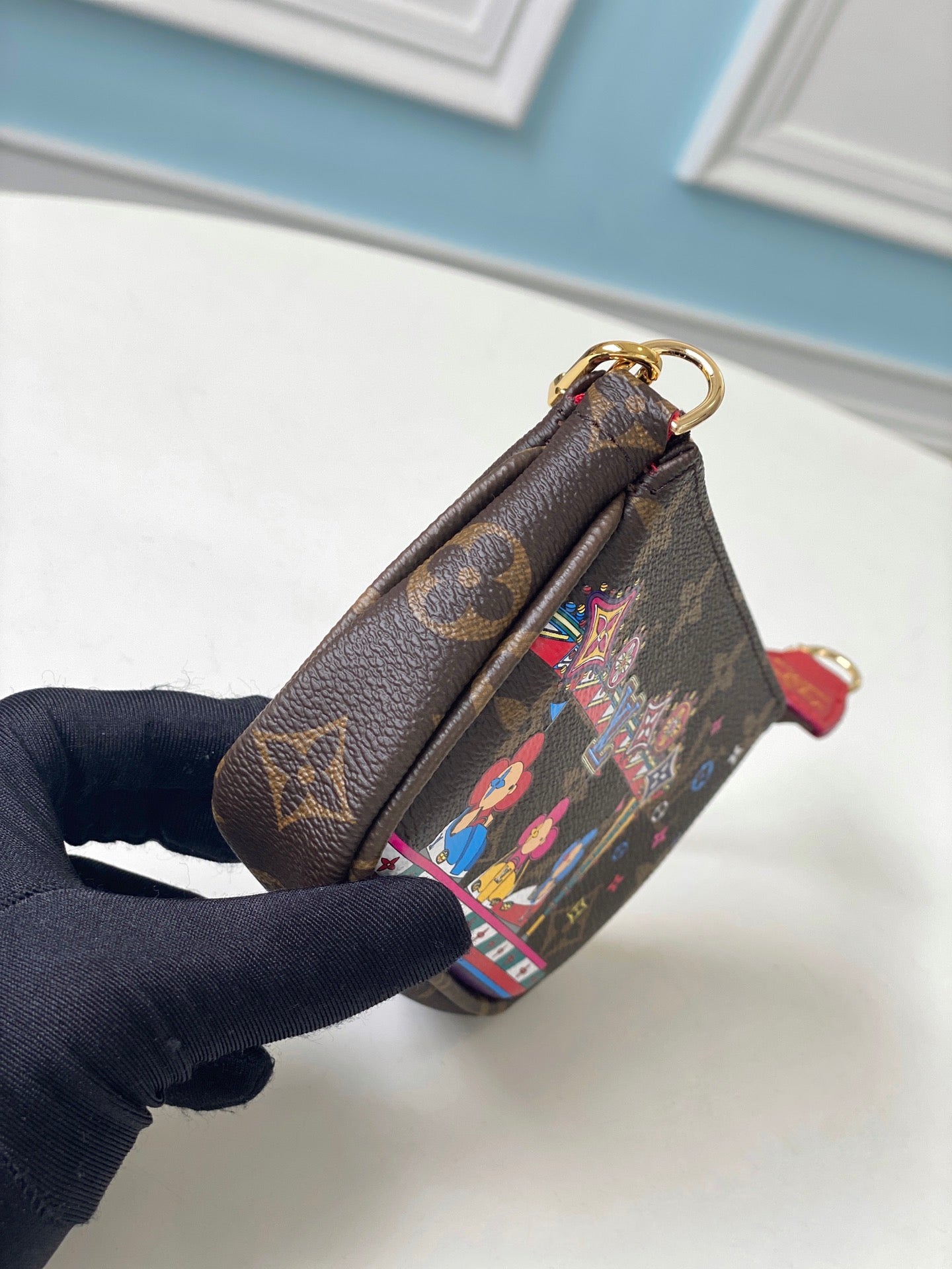 LV M58009 星星絲印 Mini Pochette Accessoires