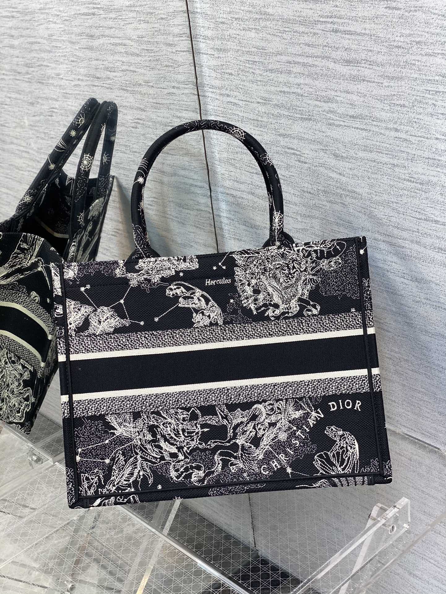 Dior Book Tote-小號36.5cm-星座系列