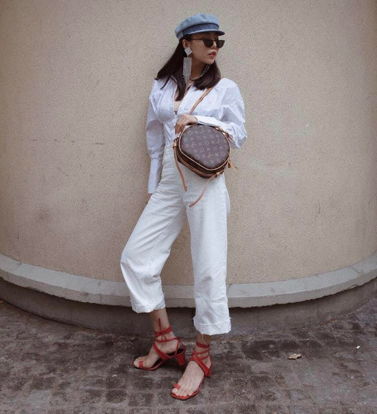 M43512 路L家-BOITE CHAPEAU SOUPLE軟圓餅包 上身圖