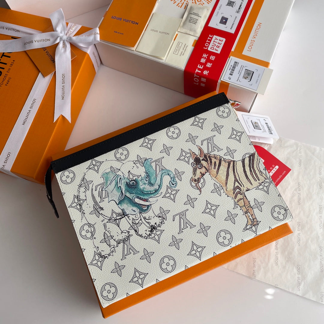 LV M66929 手拿包
