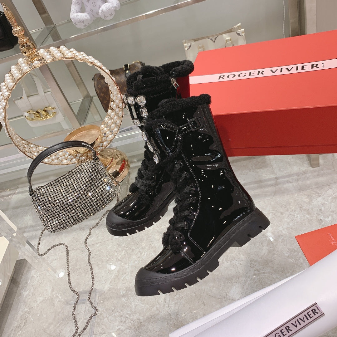 剪羊毛 Strass 搭扣皮革靴子