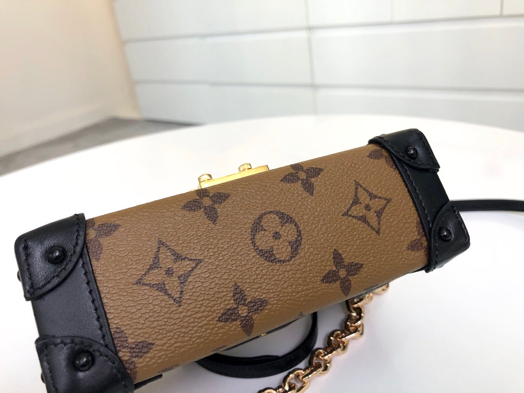 M62553 路L家-Essential Trunk手袋 大號黃花