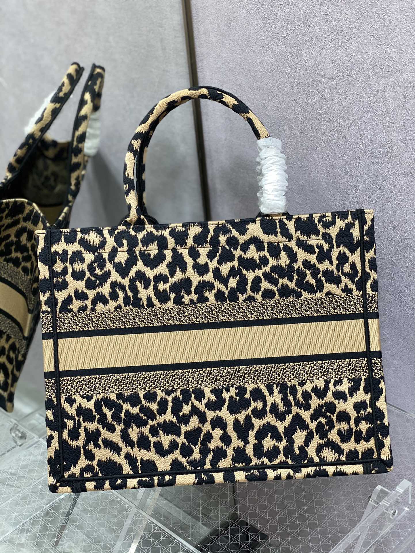 Dior Book Tote-小號36.5cm-豹紋刺繡