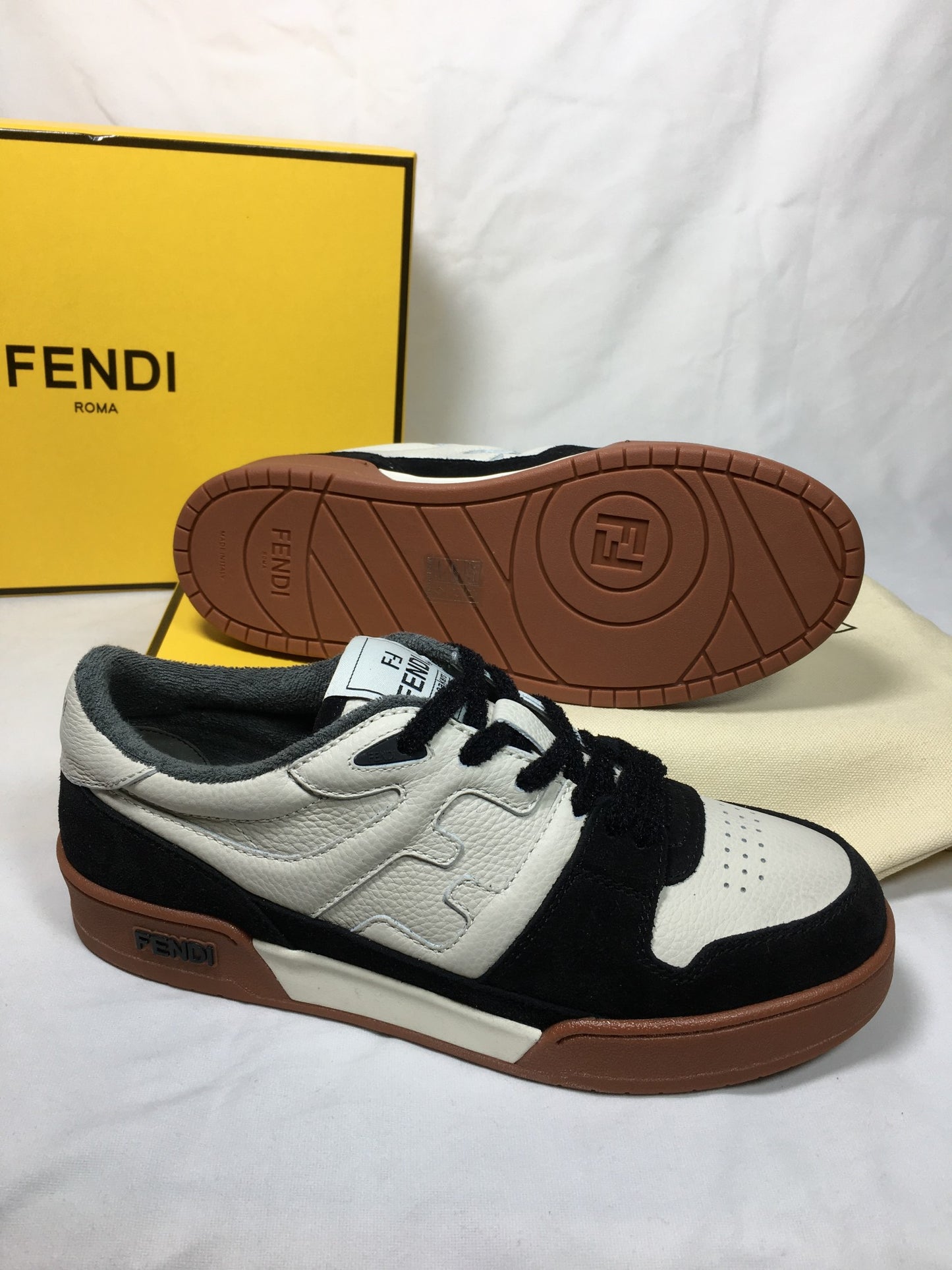 Fen-厚底板鞋 休閒鞋 白黑色