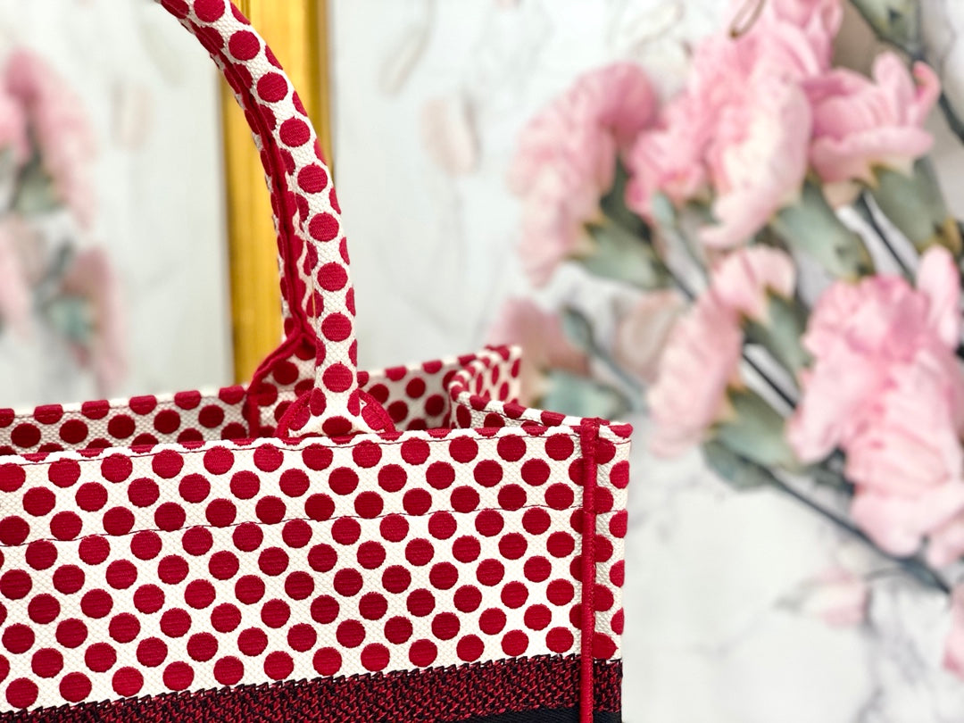 Dior Book Tote-小號36.5cm-刺繡波點