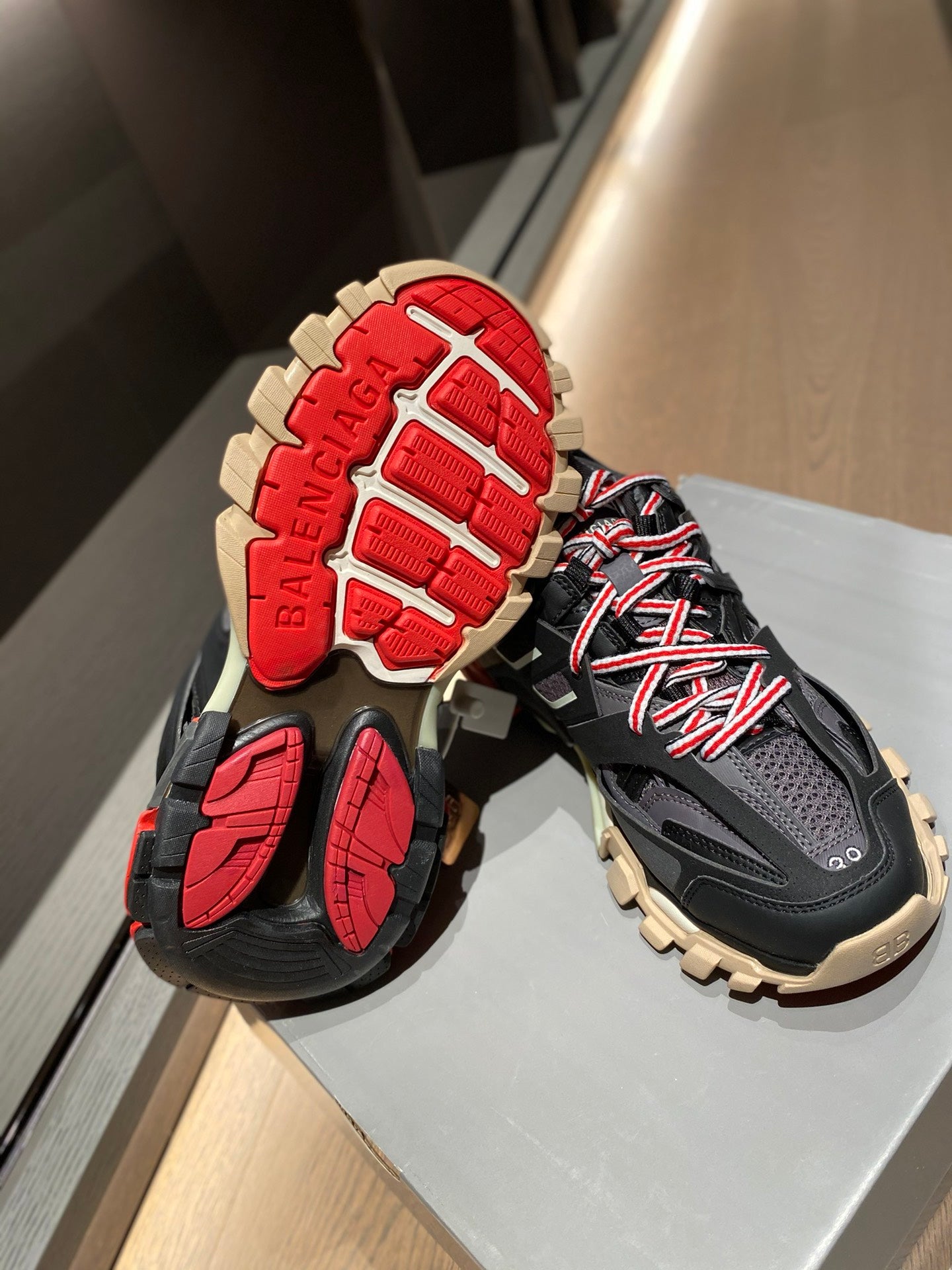 Balenciaga 巴黎世家-老爹鞋