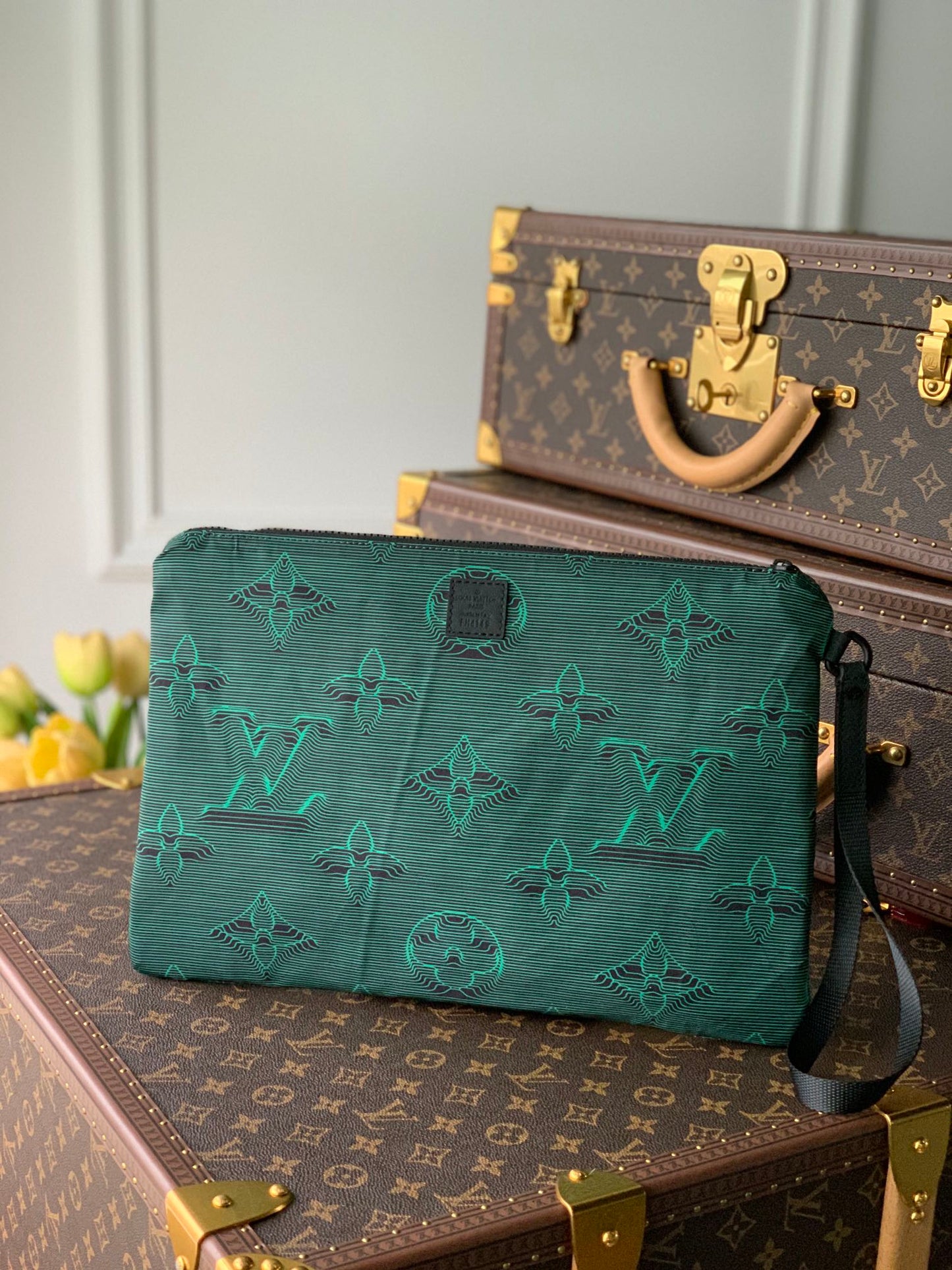 LV M80142 雙面手拿包