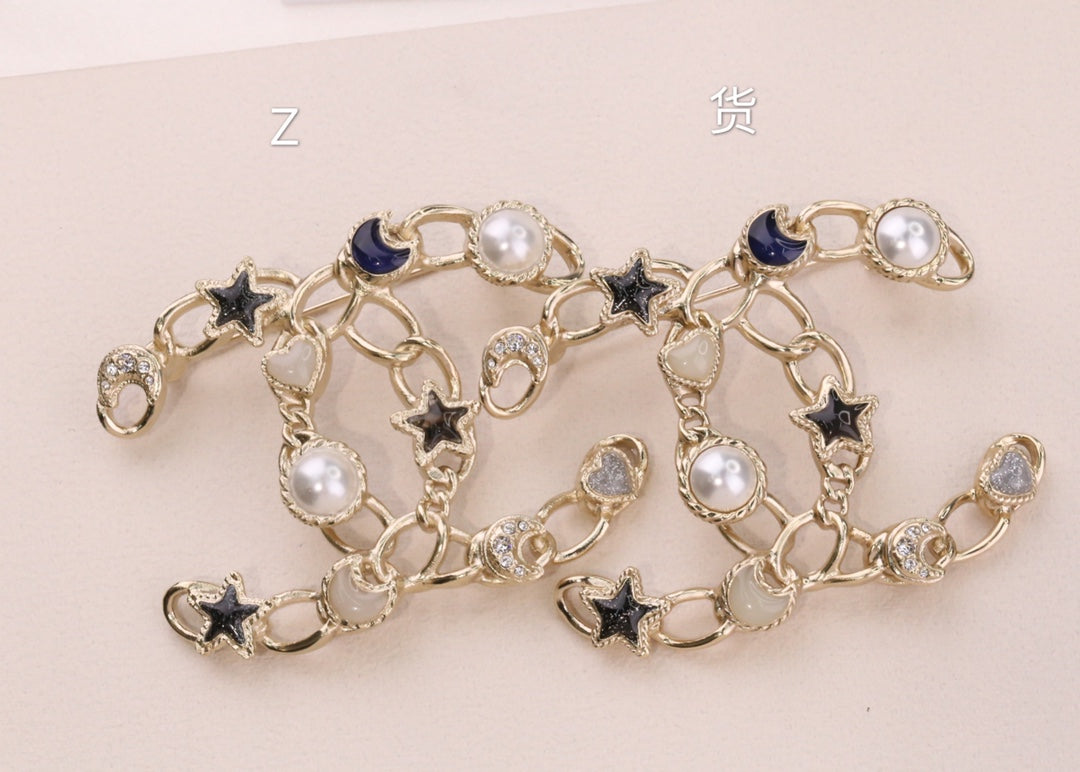Chanel 胸針