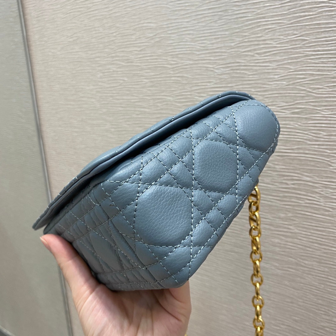 Dior Caro 小號20cm-馬卡龍藍