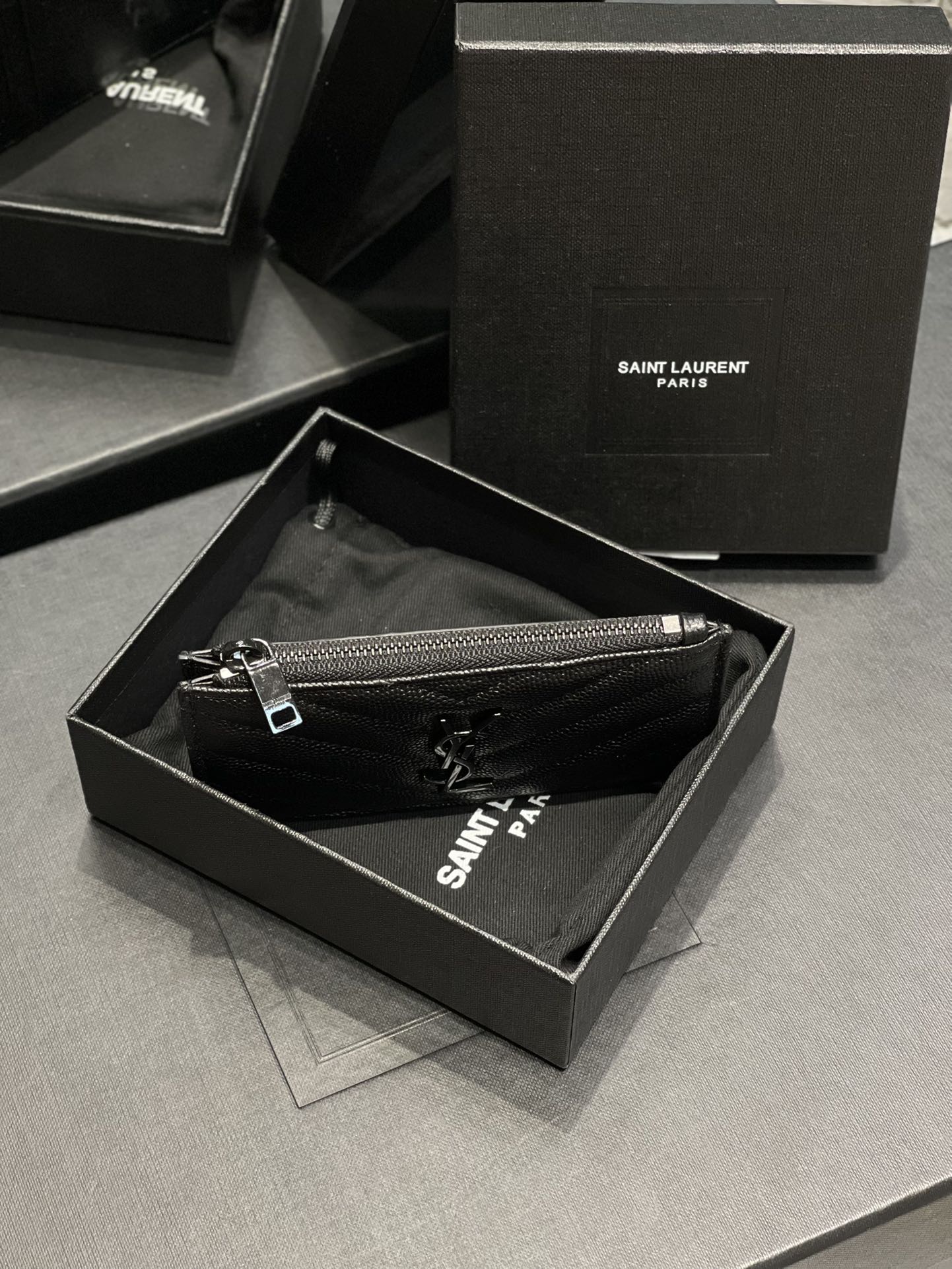 YSL 新品卡包_黑色黑扣