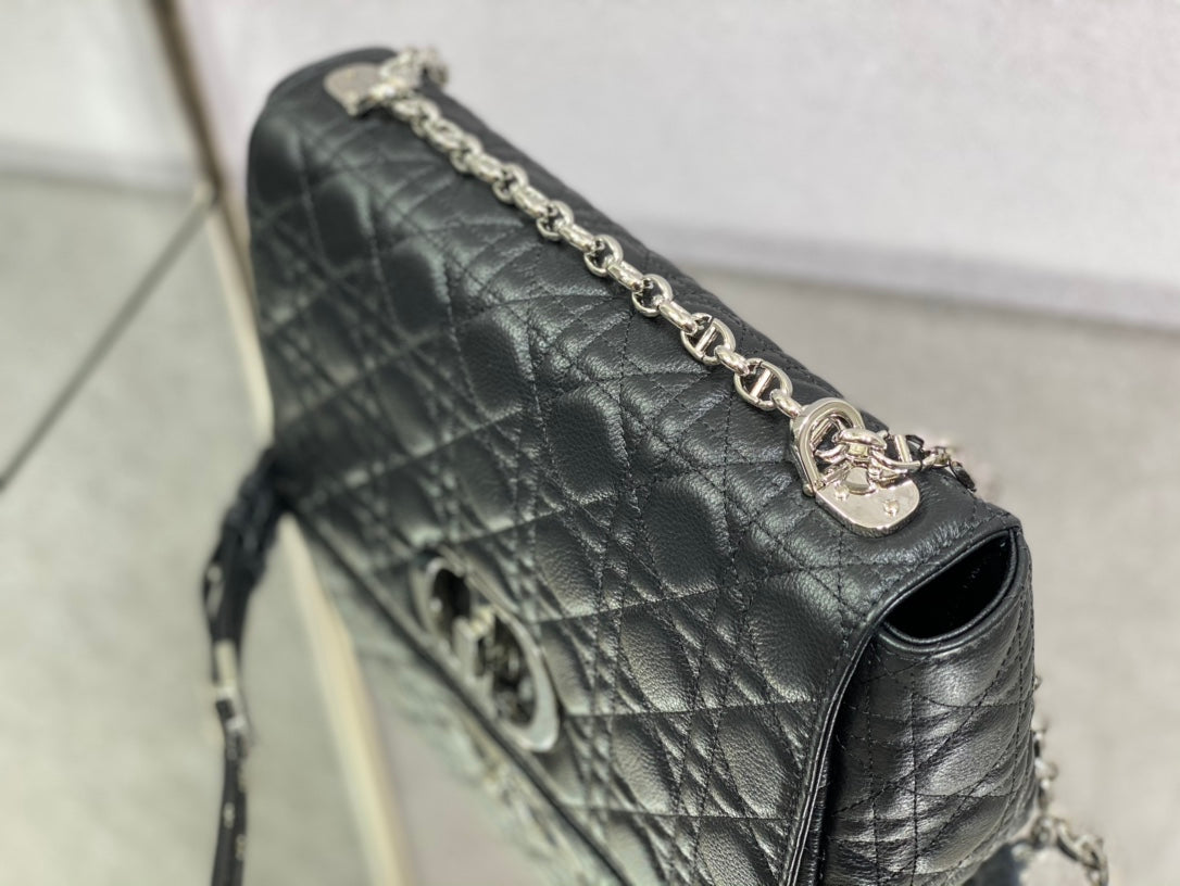 Dior Caro 大號28cm-黑色銀扣小牛皮