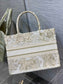 Dior Book Tote-小號36.5cm-金色老虎 聖誕限定