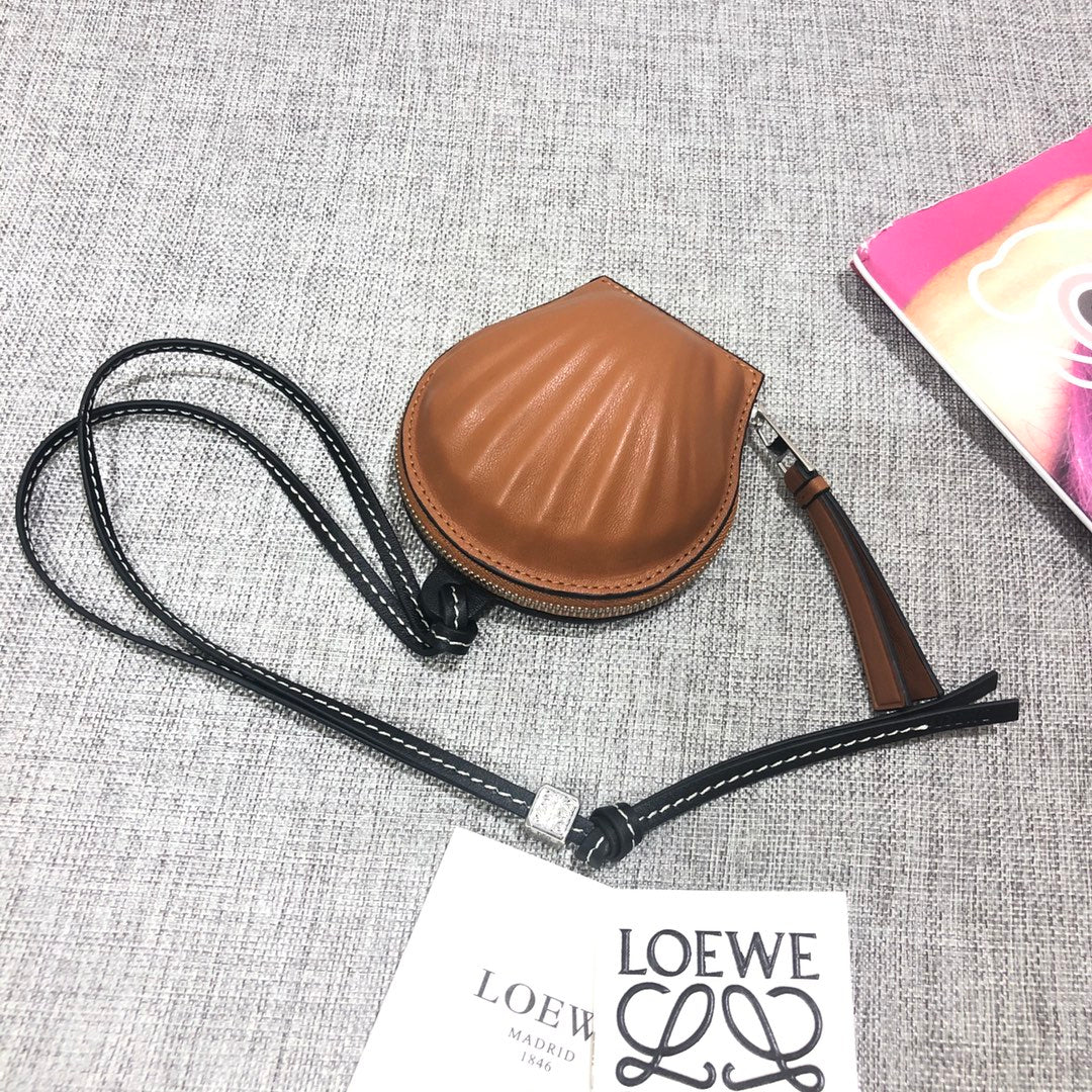 Loewe 迷你貝殼小零錢包／包包掛飾