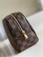 LV M47527 盥洗袋