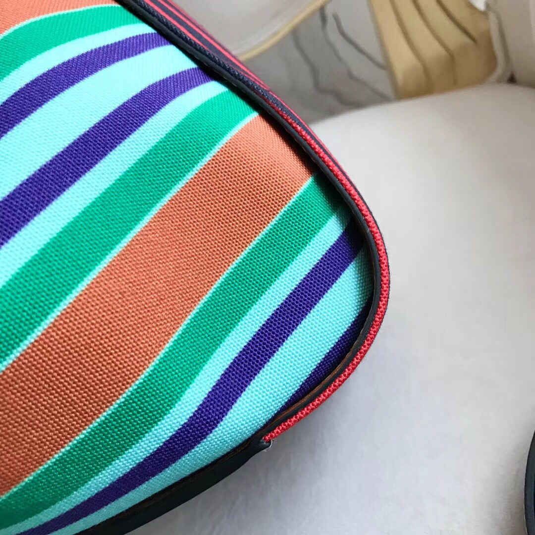 羅L威-Hammock 小號13.5X25X30 cm
