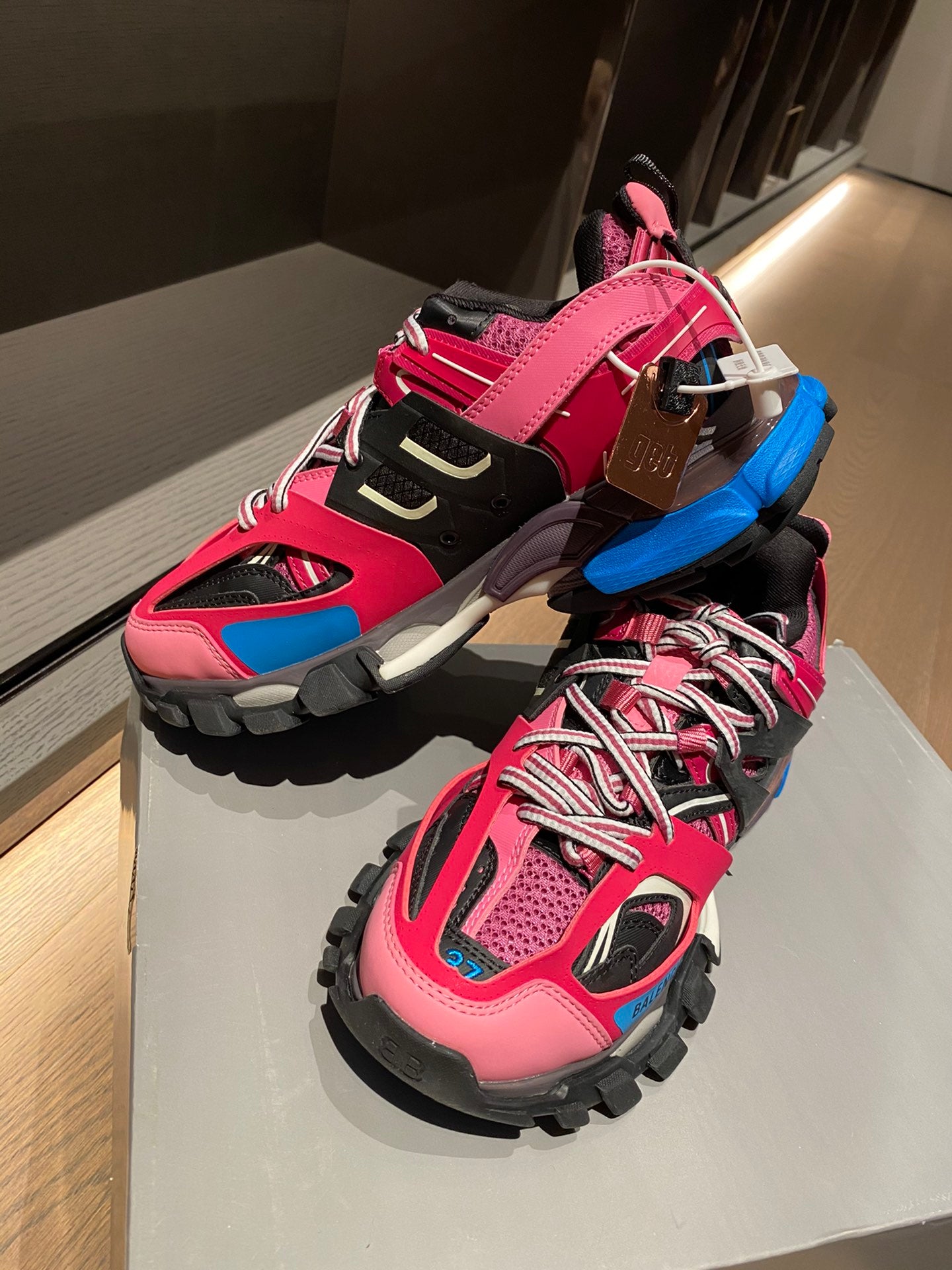 Balenciaga 巴黎世家-老爹鞋