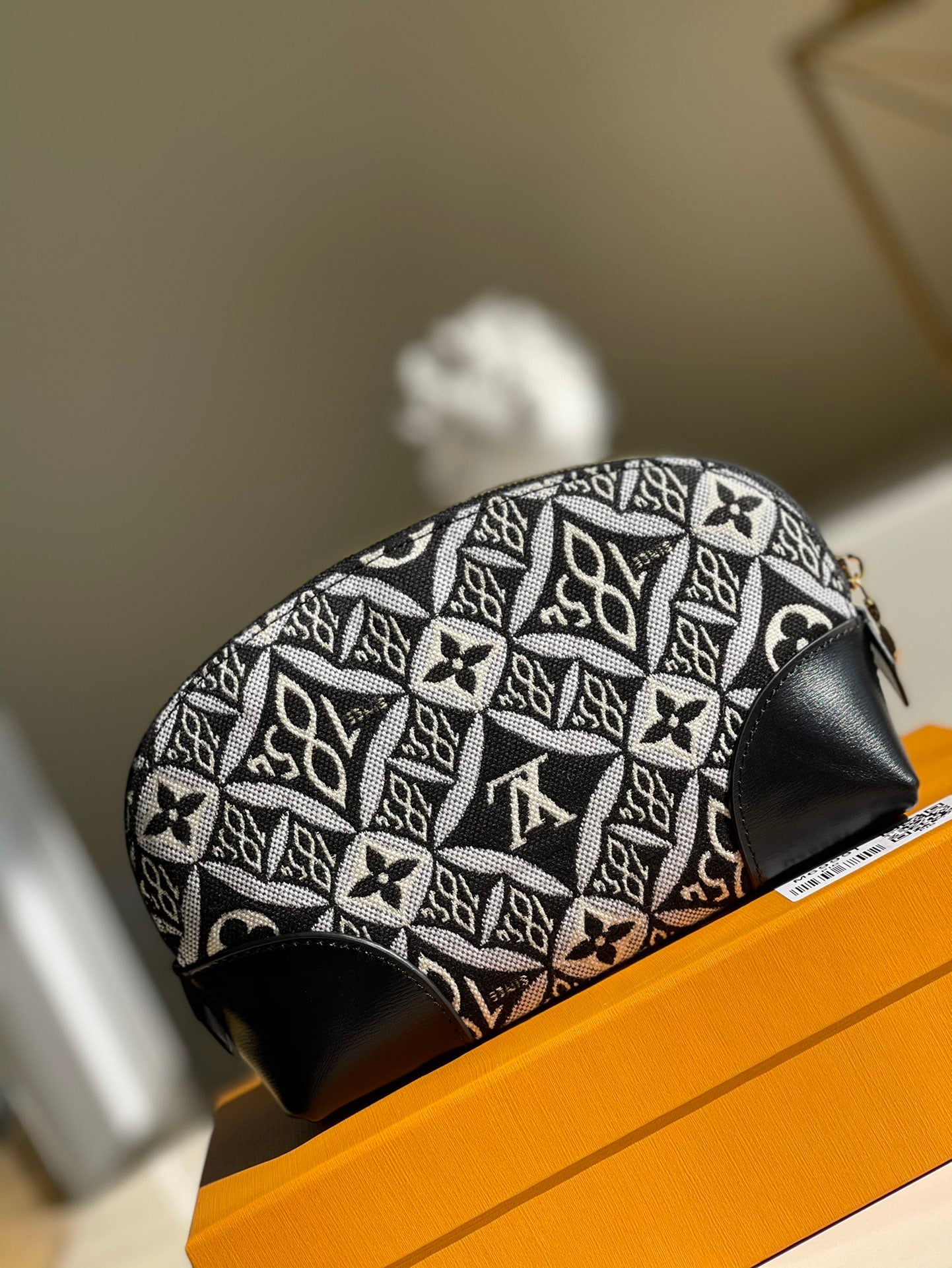 LV M69991 帆布化妝包